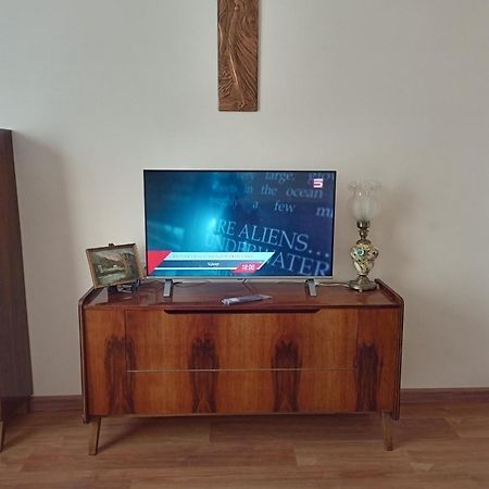 יירבאן Spacious One Bedroom Apartment In The City Centre מראה חיצוני תמונה